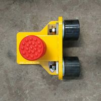 實拍！通用型200輪矩形方管梁頭防脫軌產(chǎn)品實物圖