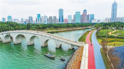 ?？跒硶惩üこ?ldquo;三道”（漫步道、跑步道、騎行道）近日正式對外開放。 本報記者 張茂 攝